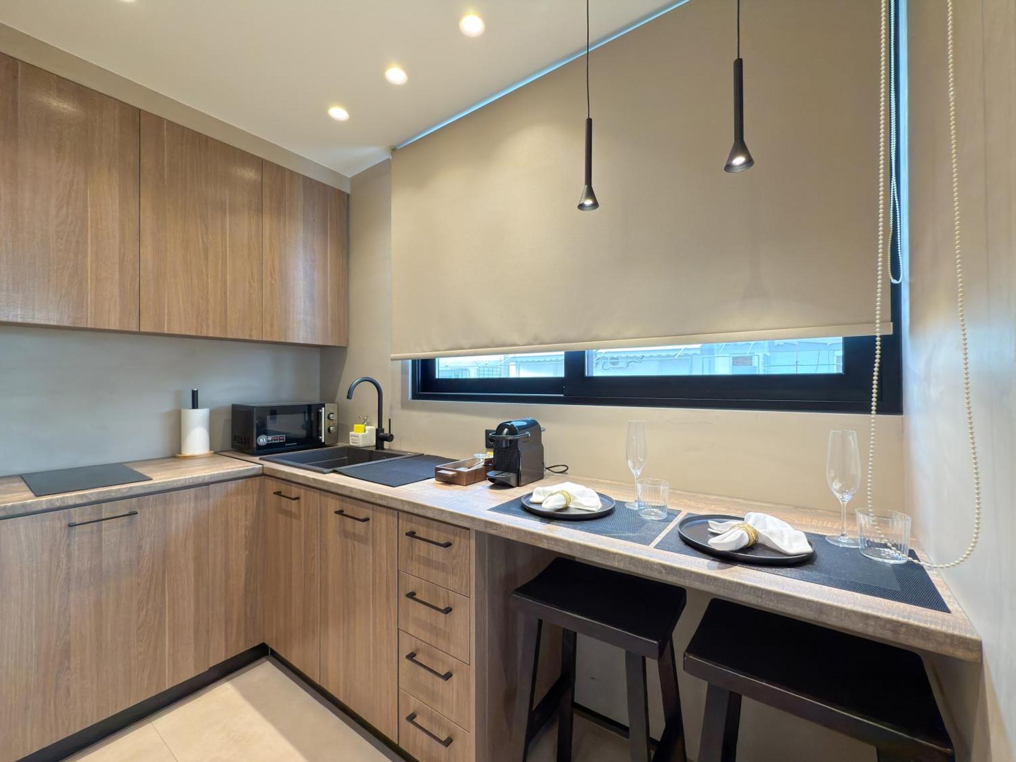Geraniou Boutique Spot Apartment เอเธนส์ ภายนอก รูปภาพ